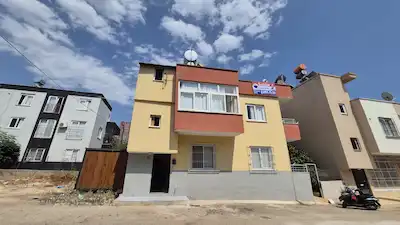 REMAX RİNA'DAN 50.YILDA 2 KATLI MÜSTAKİL EV