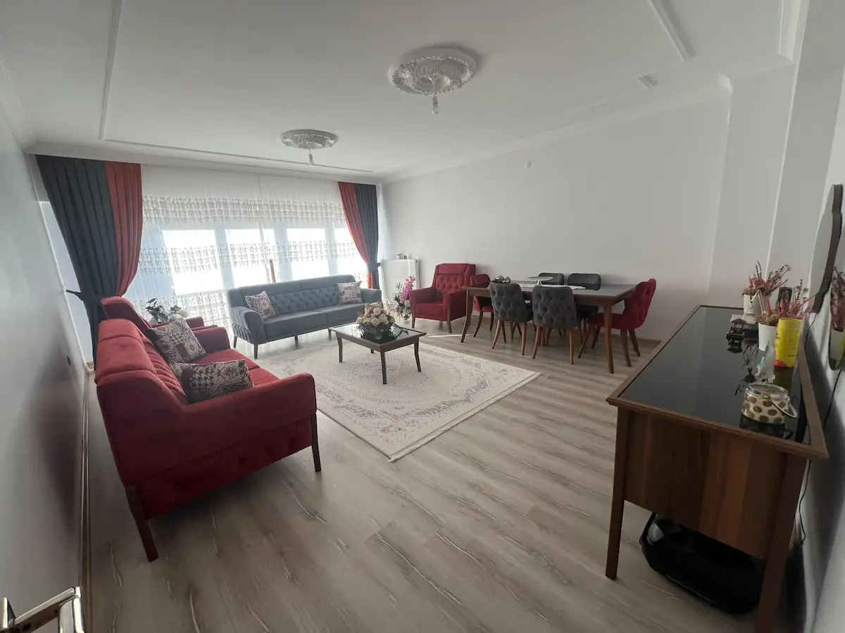 REMAX DOĞU'DAN CUMHURİYET TOKİLERDE YAPILI 3+1 SATILIK DAİRE