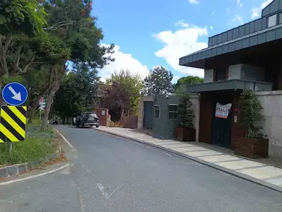 EMIRGAN DA MUHTEŞEM BOĞAZ MANZARALI SATILIK IMARLI ARSA