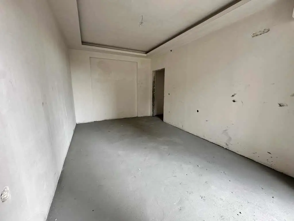 SADETTİN ENGİN/YENİKENT MH. 15 METRELİK YOL ÜZERİ 3+1 LÜKS DAİRE
