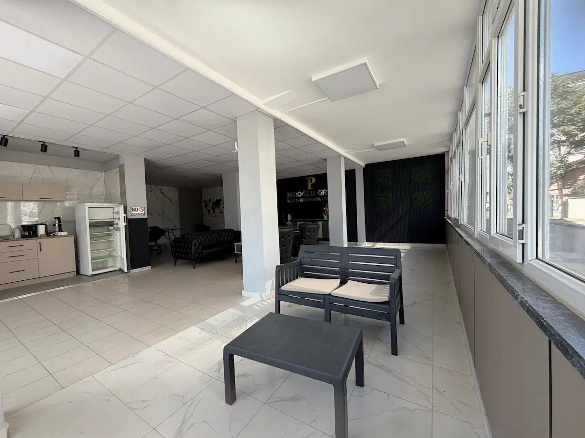 YUNUSTA İSTMARİNA VE İSTPERONA KOMŞU 110 M² KİRALIK DÜKKÂN