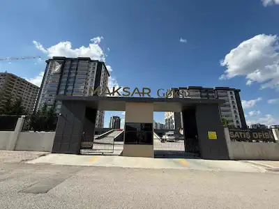 MAKSAR GÖKSU'DA 50 M2 KENDİNE AİT BAHÇELİ 4+1 FIRSATI!