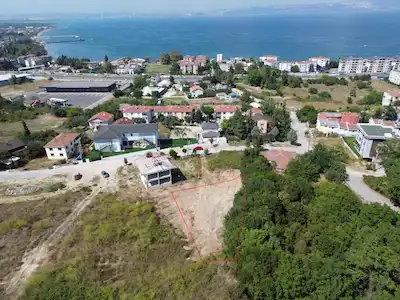 REMAX KANYON'DAN -FIRSAT -DEREKÖY'DE 624 M2 ARSA - TAKASA AÇIK-