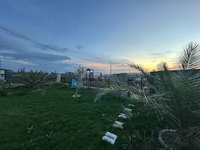 940 M2 ELEKTİRİK VE SU ABONELİĞİ AKTİF YOLA CEPHE KÖŞE PARSEL