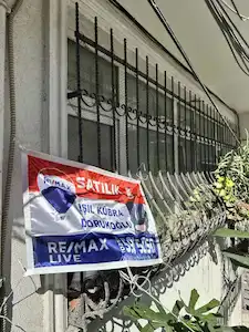 BAHÇELİEVLER’DE GİRİŞ KAT 2+1 NET 82 M2 BALKONLU KREDİYE UYGUN