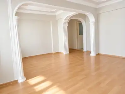 REMAX BEYAZ YILDIRIM KARAAĞAÇ MAHALLESİ KİRALIK 2+1 DAİRE