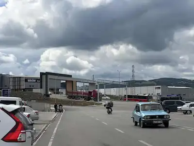 SAMSUN TOYBELEN SANAYİ SİTESİNDE SATILIK DÜKKAN 200 M2