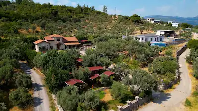BUCA KARACAAĞAÇ'TA 5+1 2 VILLA TEK FIYATA SATILIK