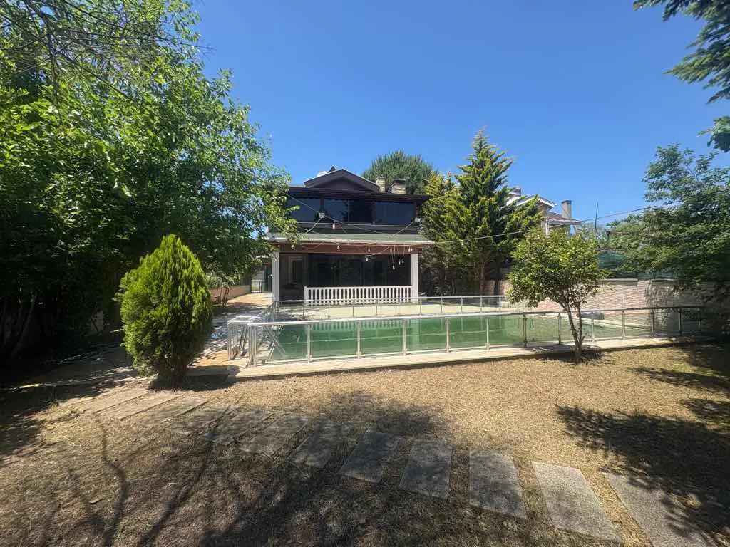 Property image 8