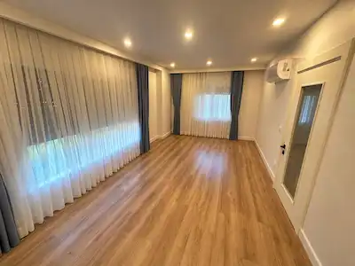 FLORYA ŞENLİKKÖYDE ORMANA DENİZE YAKIN SATILIK 3+1 DAİRE