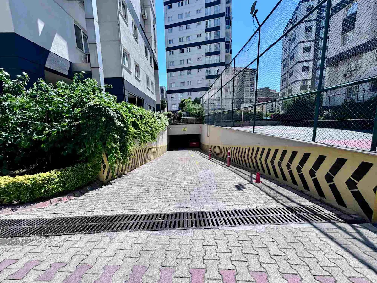 KARLIKTEPE MAHALLESİ HELENİUM SUN SITESI'NDE KIRALIK 3+1 DAIRE 3