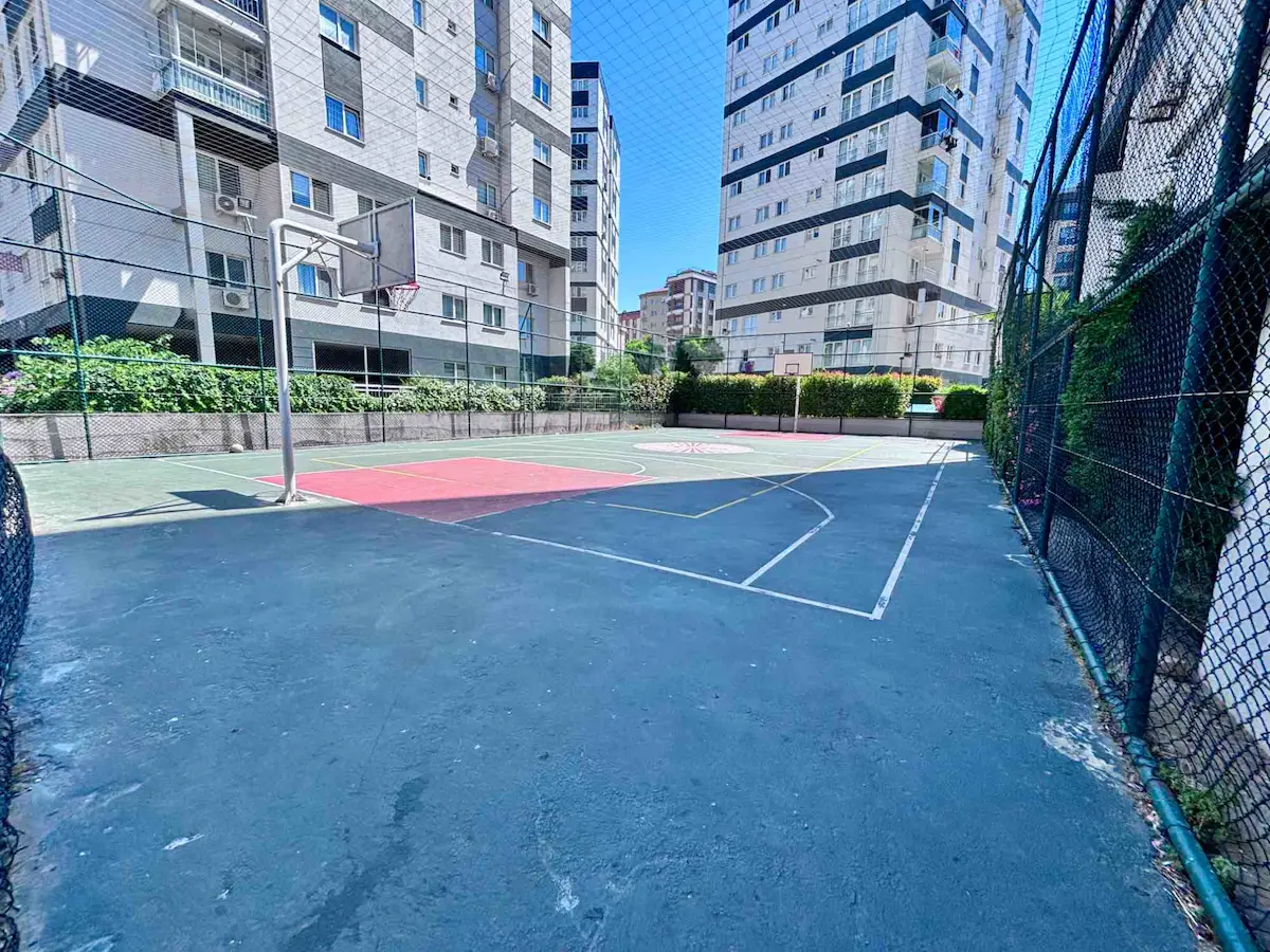 KARLIKTEPE MAHALLESİ HELENİUM SUN SITESI'NDE KIRALIK 3+1 DAIRE