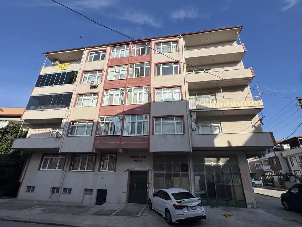 GÖLCÜK KAVAKLI MH. 2+1 YAPILI KİRALIK DAİRE