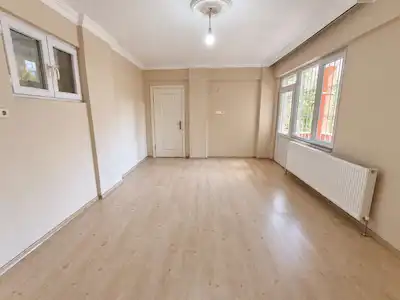 BAĞLARBAŞI MH.ULAŞIM VE GÜNLÜK YAŞAM AVANTAJLI 1+1 KİRALIK DAİRE