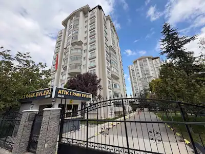 MAMAK DURALIALIÇ ATIK 1 SITESI E.BANYOLU SITE SATILIK UYGUN 3+1 DAIRE