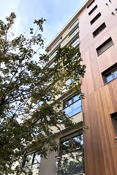 CADDEBOSTAN PLAJ YOLU SOKAK'TA SIFIR BİNADA 3+1 KİRALIK DAİRE