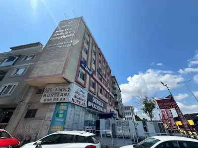 RE/MAX GELİŞİMDEN E-5 HEMEN YANINDA TABELA DEĞERİ YÜKSEK BİNA