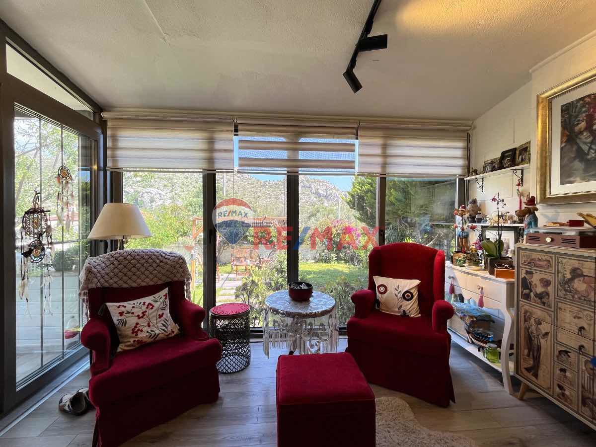 HUZUR VE DOĞA ARAYANLARA: BOZBURUN'DA SATILIK MÜSTAKİL EV