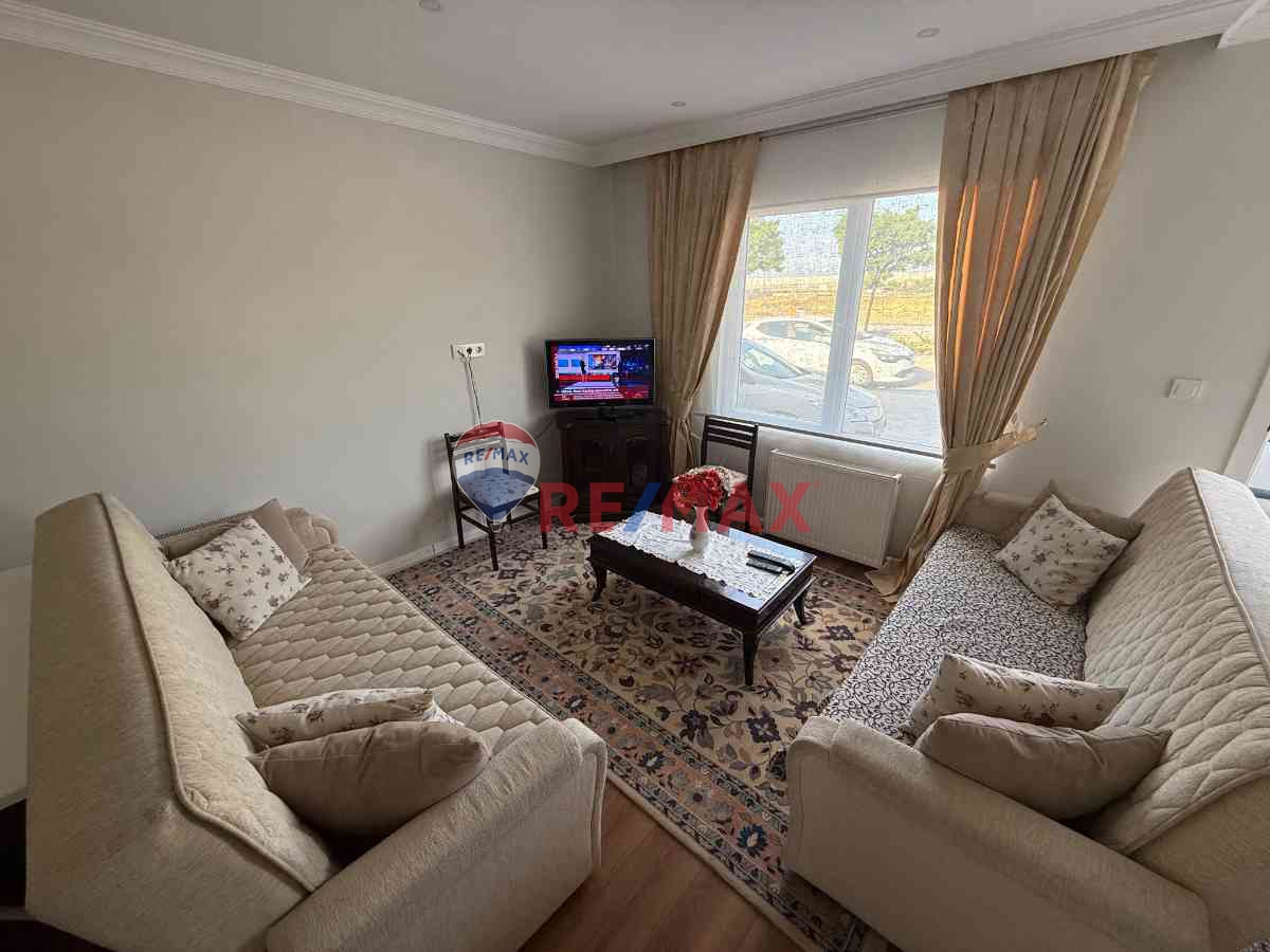 BAĞLICA'DA MÜSTAKİL , EŞYALI 2+1 KİRALIK