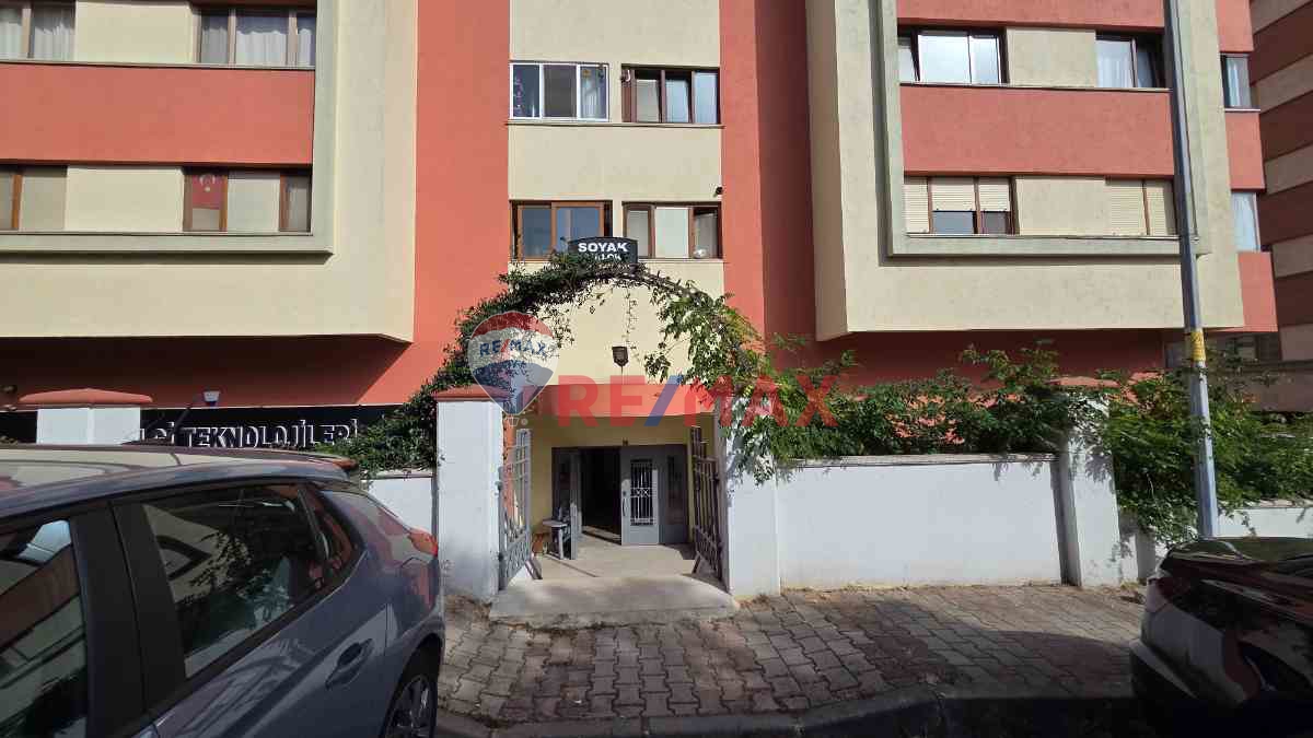 KOŞUYOLU BARBAROS SOYAK GÖKYÜZÜ KONUTLARI BALKONLU 3+1 SATILIK