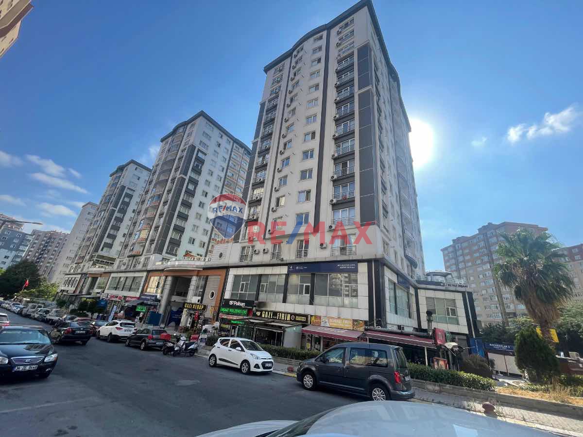 BEYLIKDÜZÜ BEYAZ CITY AVM ADAKENT MERKEZDE STAILIK DÜKKAN 