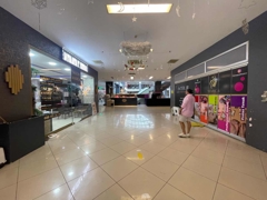 BEYLIKDÜZÜ BEYAZ CITY AVM ADAKENT MERKEZDE STAILIK DÜKKAN 
