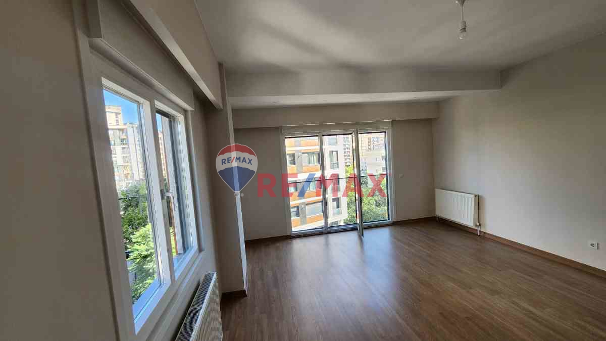 GÖZTEPE'DE MARMARAYA ÇOK YAKIN FERAH 3+1