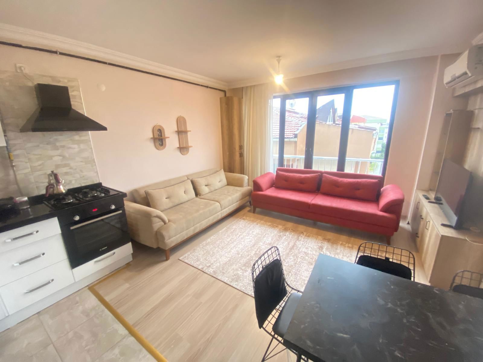 TUZLA EVLİYA ÇELEBİ'DE KİRALIK EŞYALI 1+1 DAİRE