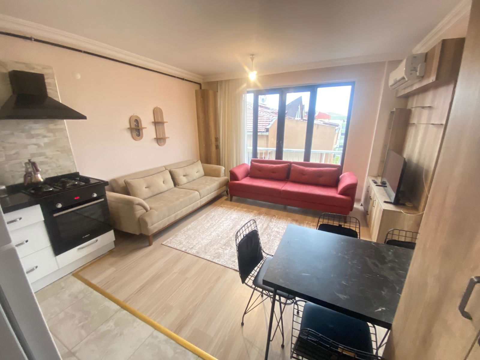 TUZLA EVLİYA ÇELEBİ'DE KİRALIK EŞYALI 1+1 DAİRE