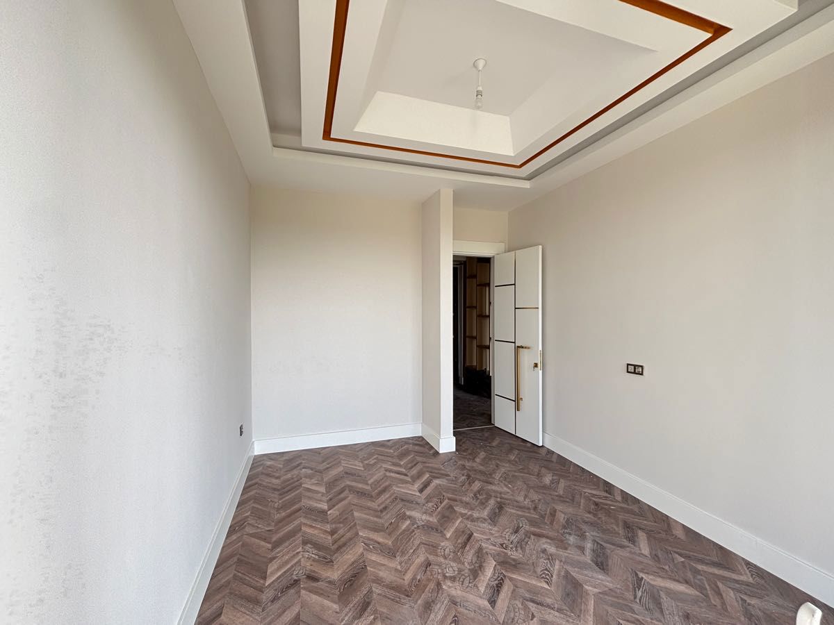 KOCAELİ KARTEPE’DE 1 +1 ZERAY ESİL DAİRE