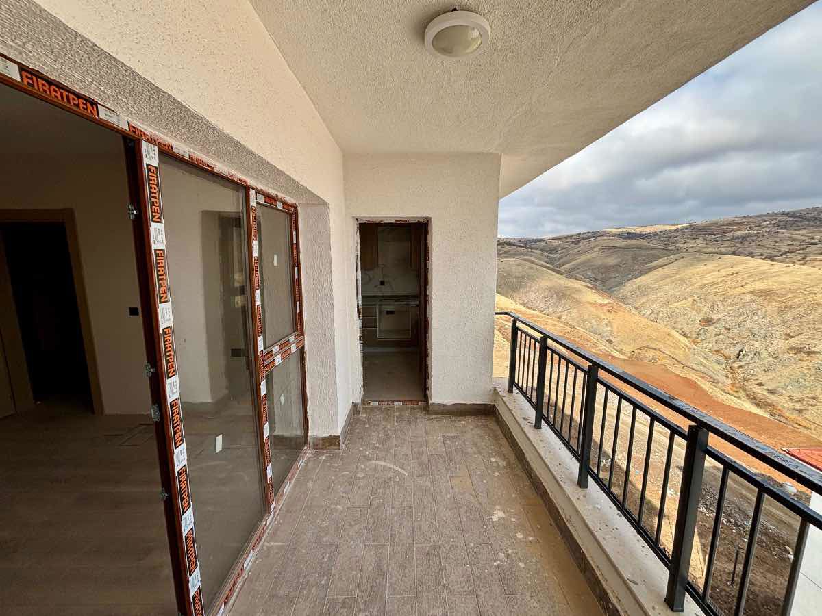 REMAX DOĞU'DAN YENİ ZAFRAN 1. ETAP TOKİDE SIFIR KİRALIK DAİRE!