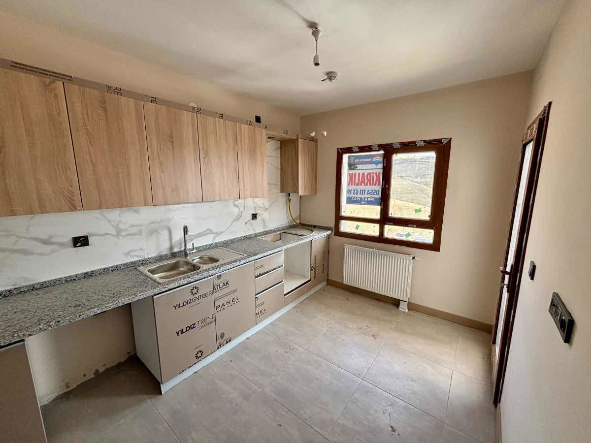 REMAX DOĞU'DAN YENİ ZAFRAN 1. ETAP TOKİDE SIFIR KİRALIK DAİRE!