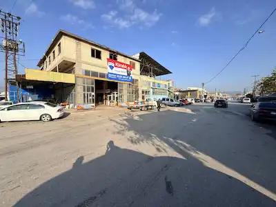 ZIRAI ALETLER SANAYI SITESINDE SATILIK KÖŞE DÜKKAN