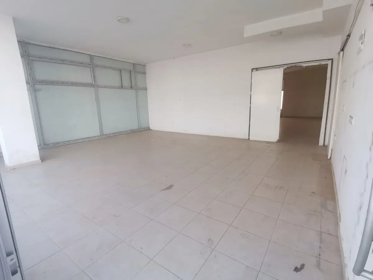 KARTEPE KÖSEKÖYDE 160 M2 KIRALIK DÜKKAN