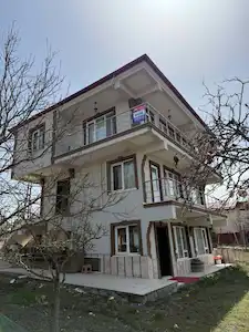 PURSAKLAR YEŞİLOVA'DA 1 DÖNÜM ÜZERİNE SATILIK TAM MÜSTAKİL EV
