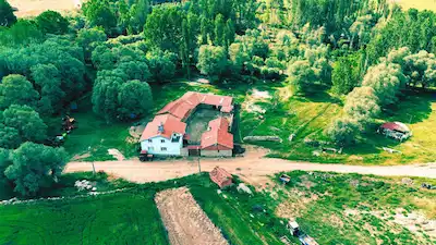 REMAX HÜR'DEN KÜTAHYA'DA TOKI PROJESI KARŞISINDA SATILIK TARLA