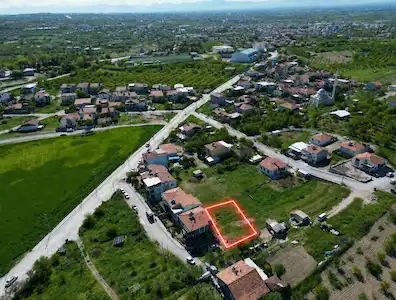 KARAHAN'DA ANA YOLA 70 M 260 M² 2.5 KAT MÜSTAKİL ARSA