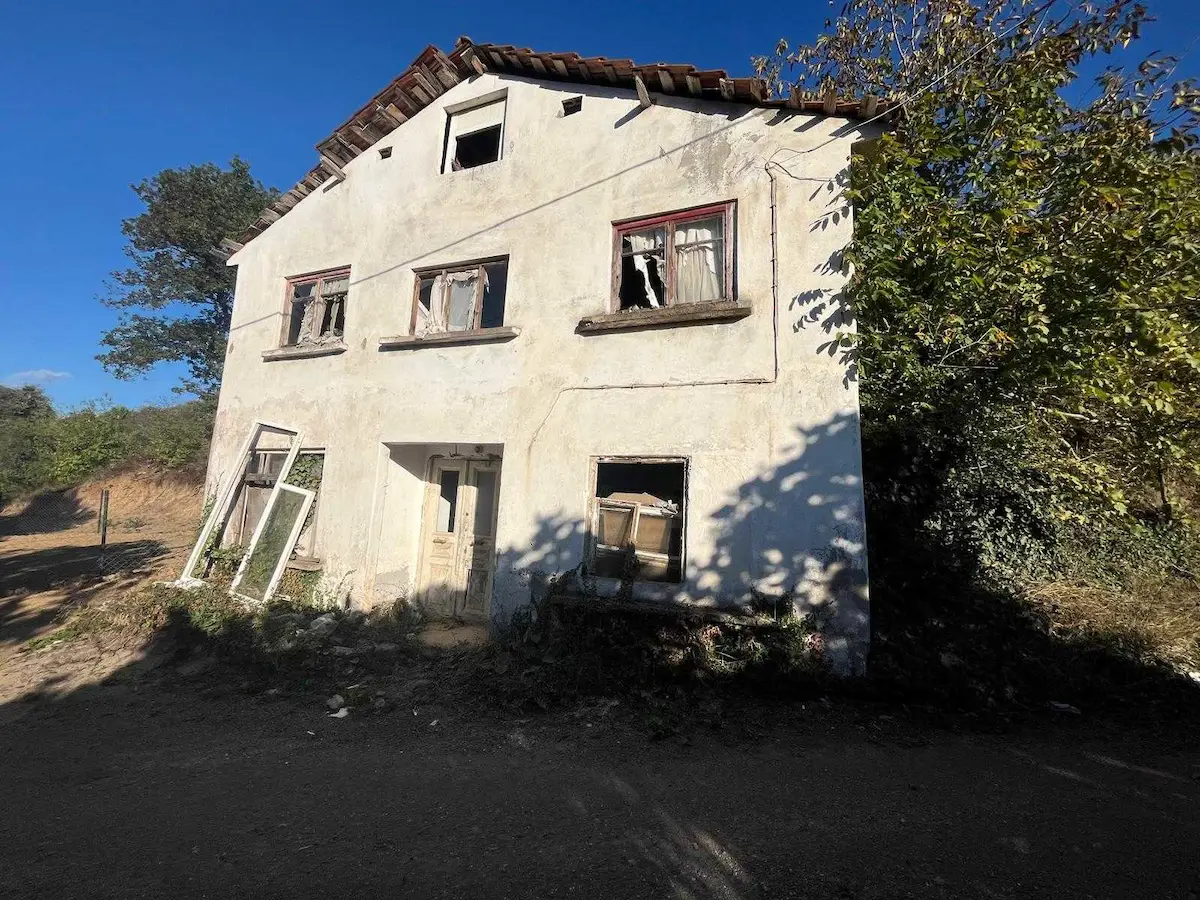 REMAX7TEPE'DEN 3+1 MÜSTAKİL EV 3 KATLI 472 M2 ARSA SATILIK