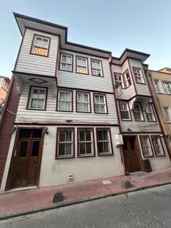 BEYOĞLUNDA EŞYALI SATILIK 4+1 DUBLEKS DAIRE