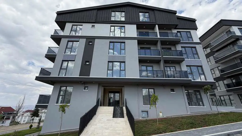 ÇANKAYA AKAĞ PANORAMADA SATILIK 1+1 SIFIR DAİRE
