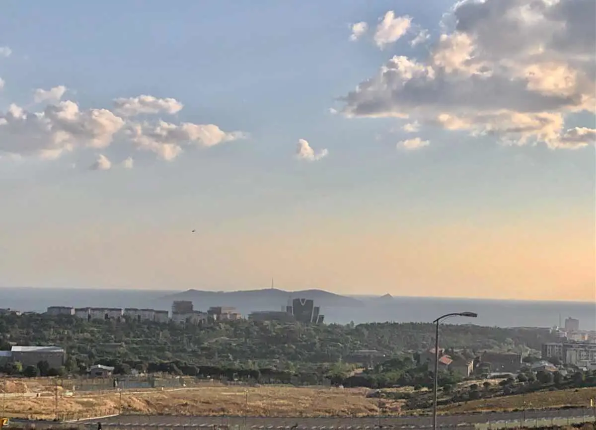 MALTEPE FINDIKLI’DA 2+1 | 3 CEPHELİ, BALKONLU | KREDİYE UYGUN, BOŞ DAİRE