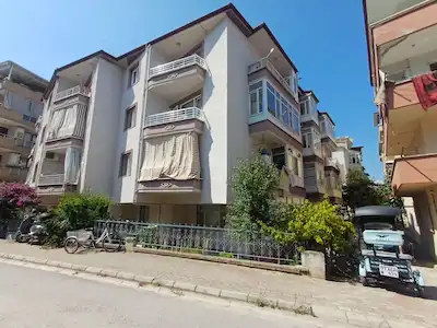 BAHÇELİEVLER MAHALLESİNDE SATILIK 2+1 DAİRE