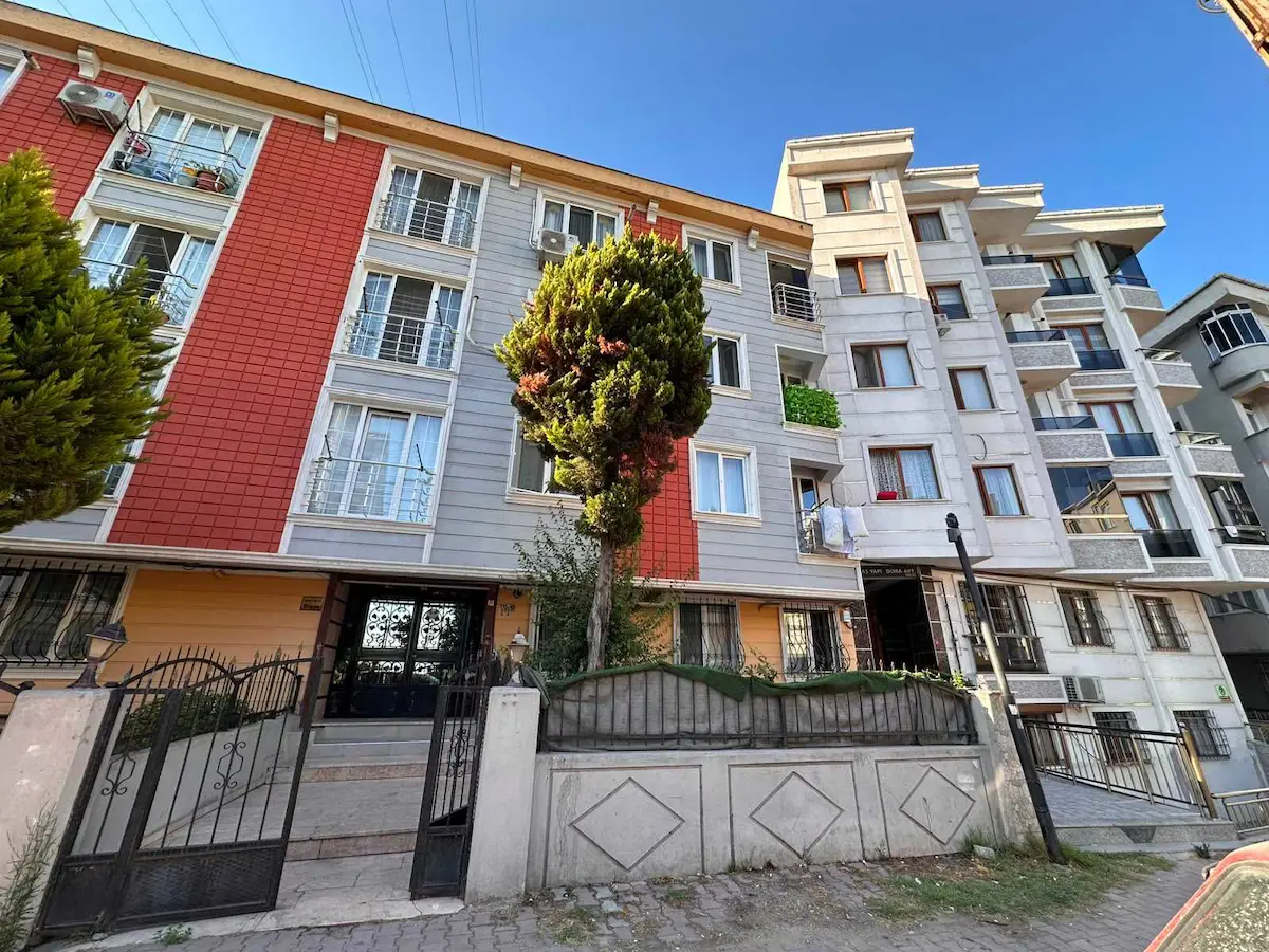 TORİUM VE METROBÜSE YAKIN 2+1 SATILIK DAİRE 2