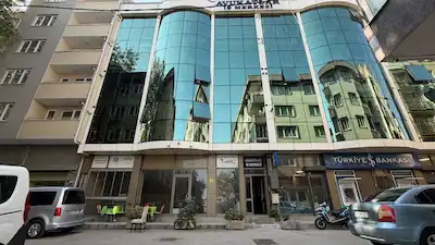 REMAX BEYAZ ADLİYE BİNASI'NA CEPHE KİRALIK DÜKKAN