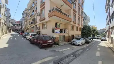 90 İZMIR BUCA'DA SATILIK 3+1 DAIRE