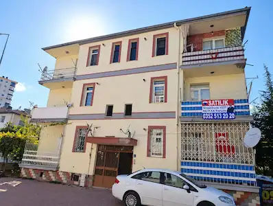 TURGUTREIS MAHALLESINDE SATILIK 3+1 DAIRE