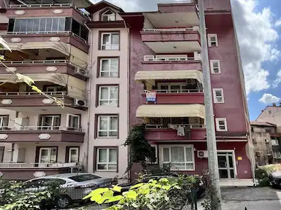İZMİT ORDUEVİ DURAKLARINA 2 DK UZAKLIKTA FERAH 2+1 ARAKAT DAİRE