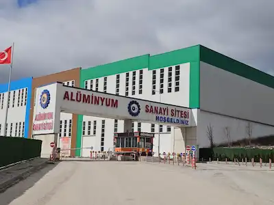 OVACIK ALÜMİNYUMCULAR SANAYİ SİTESİNDE SATILIK 2000M2 İMALATHANE