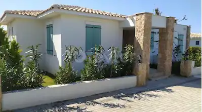 KARPAZ’DA DOĞAYLA İÇ İÇE, BUNGALOW