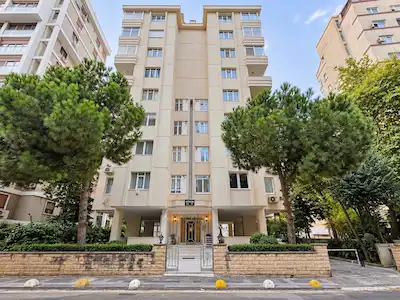 KADIKÖY 19 MAYIS’TA AYŞEKADIN METROYA ÇOK YAKIN KİRALIK 2+1 DAIRE!!!